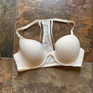 Like New Off White Victoria’s Secret Front Closure T-Back Bra